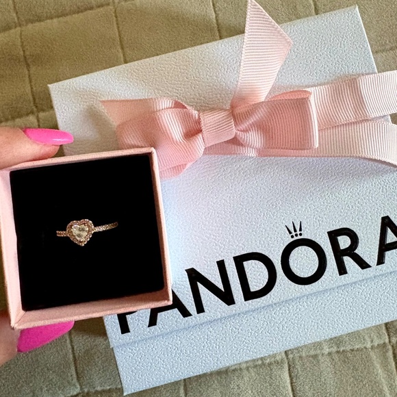 Pandora promise ring - Picture 2 of 4